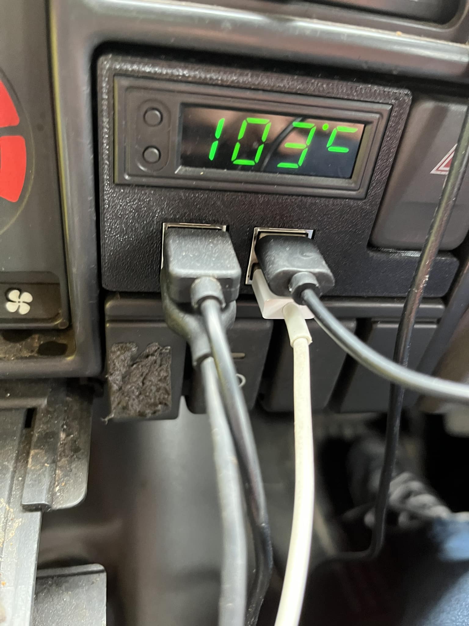 Land Rover Discovery 1 Multi-function USB Clock Kit - GREEN LED - Image 2