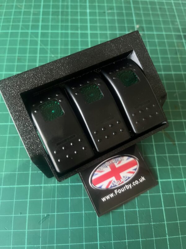 Discovery 1 & 2 Switch Panel with Carling Switches